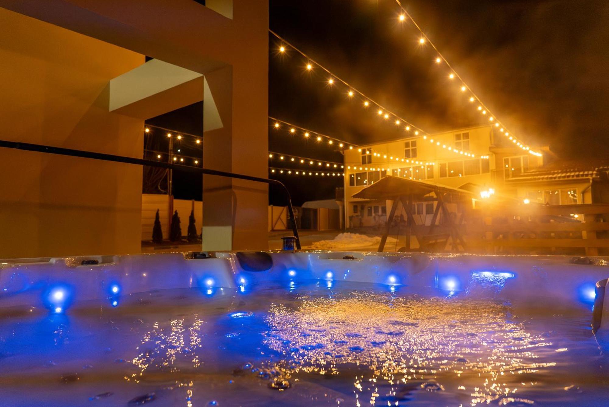 Sura Lu' Patru Apartment Vulcan  ภายนอก รูปภาพ