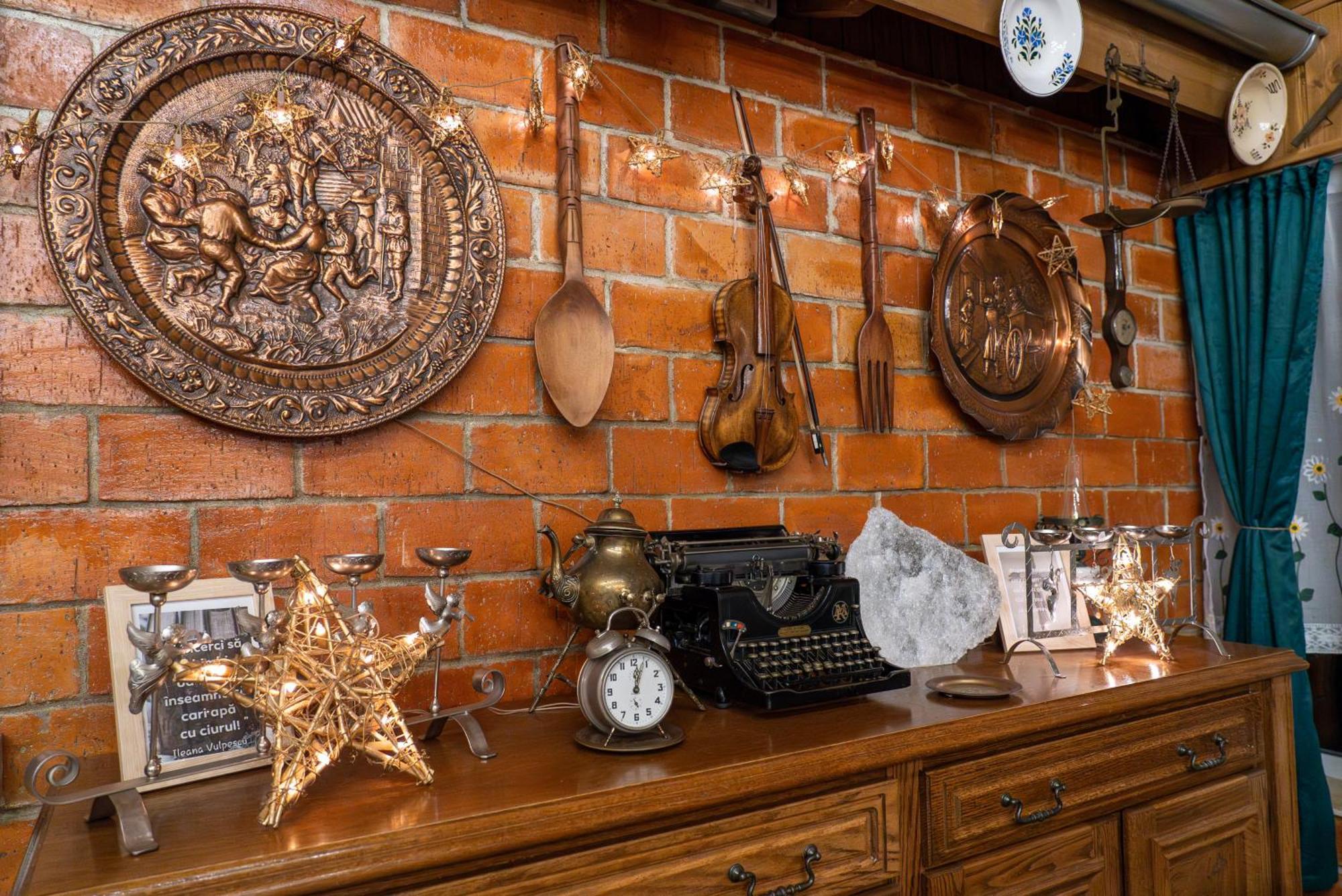 Sura Lu' Patru Apartment Vulcan  ภายนอก รูปภาพ